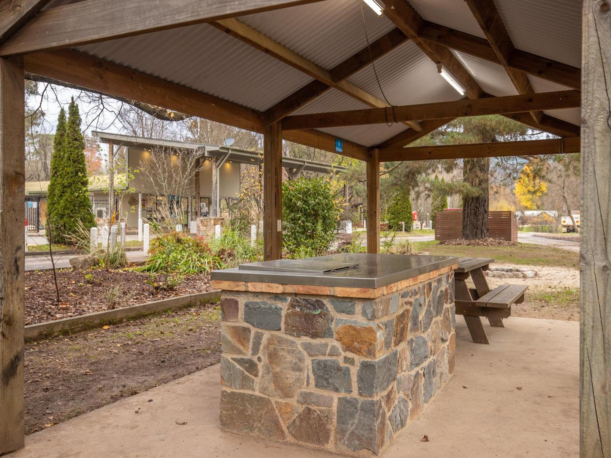 Nrma Bright Holiday Park Exterior foto